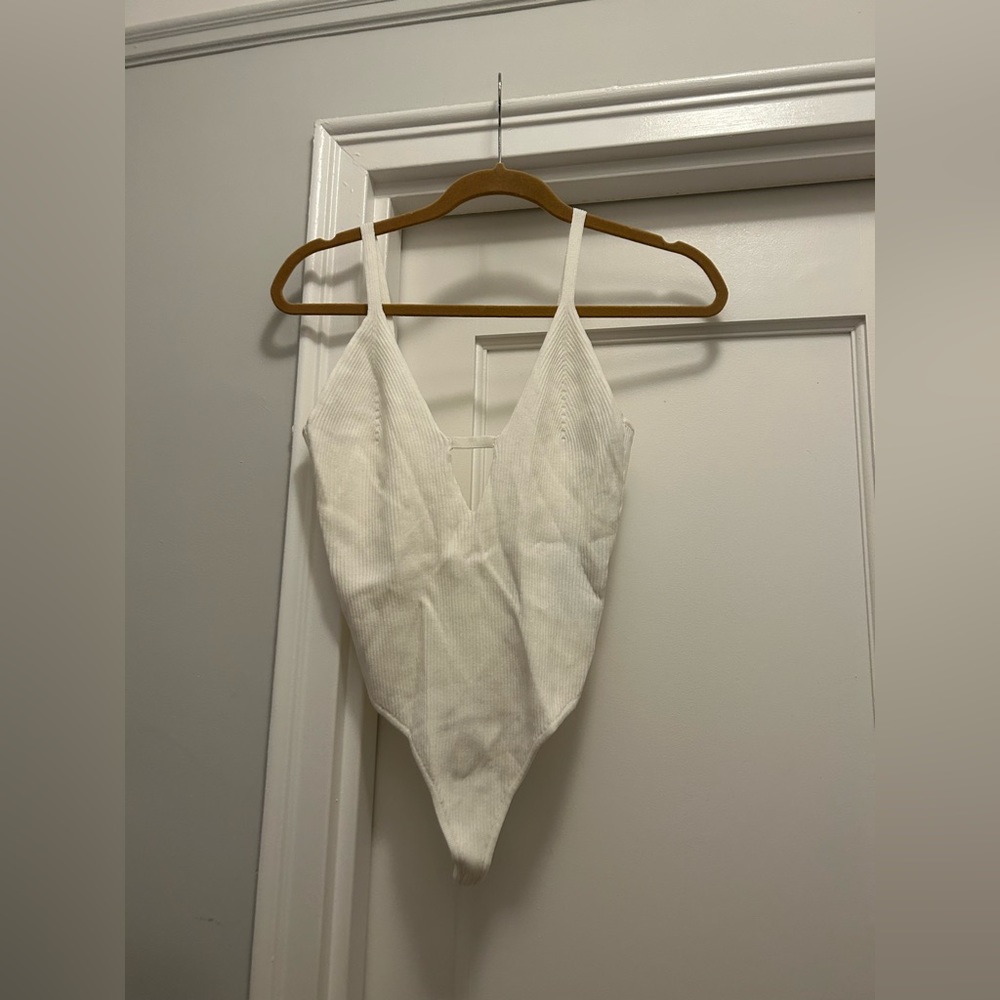 NWT revolve x Michael Costello Cassandra Bodysuit in White Sz S $158 - Picture 6 of 6